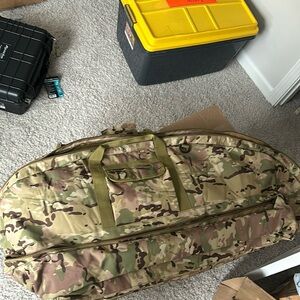 Camo soft bow case for compound bow